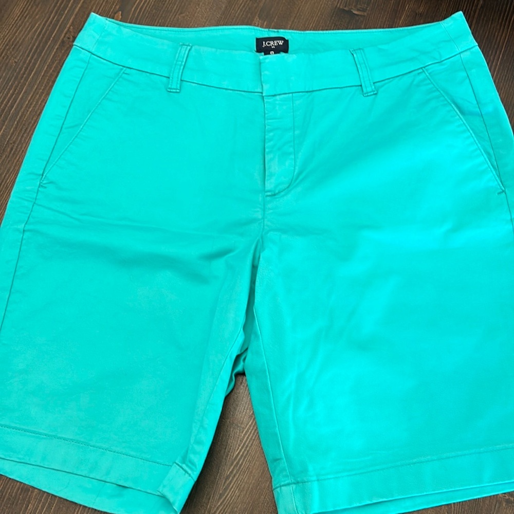 J.crew Factory 9" Frankie bermuda chino short Green AL569 Size 8. NWOT